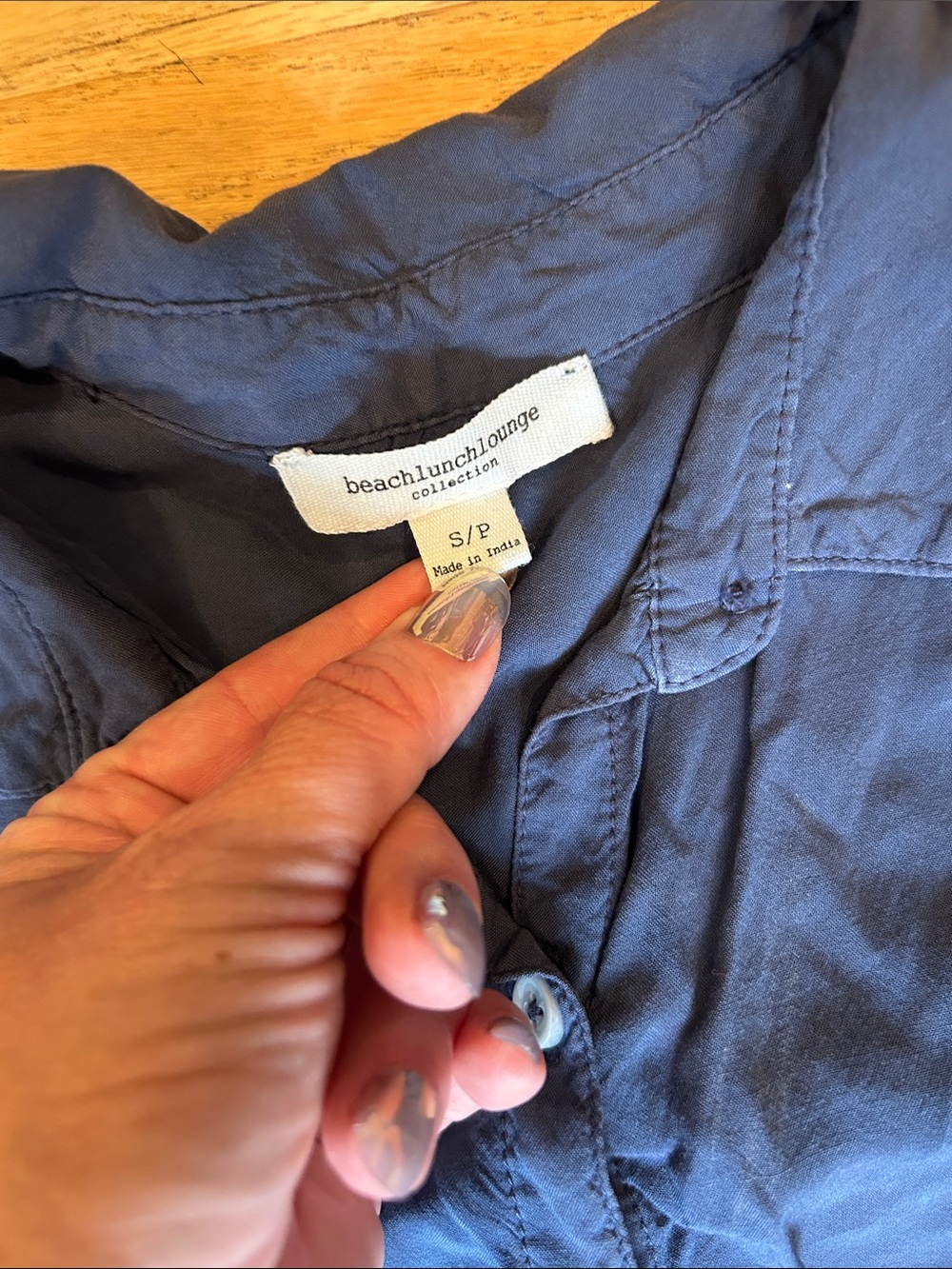 beachlunchlounge Navy to Cream Ombre Button-Down Shirt - Picture 3 of 7